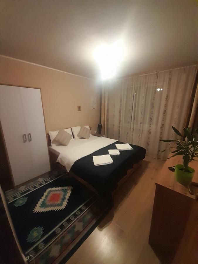 15 Minutes Apartment Bukares Bagian luar foto