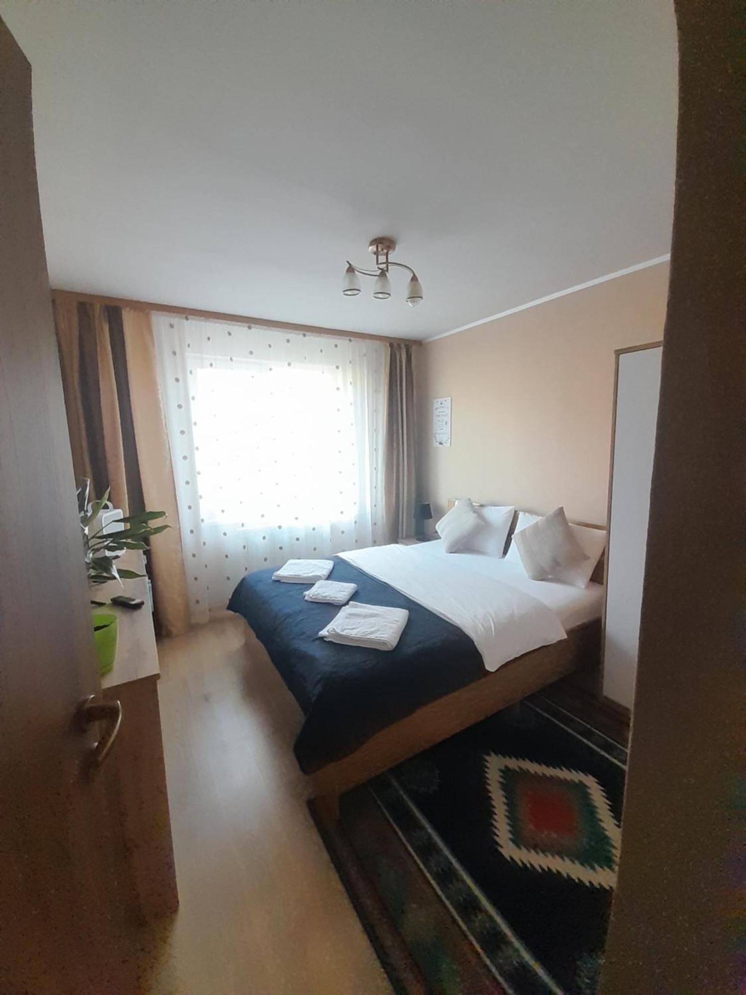 15 Minutes Apartment Bukares Bagian luar foto