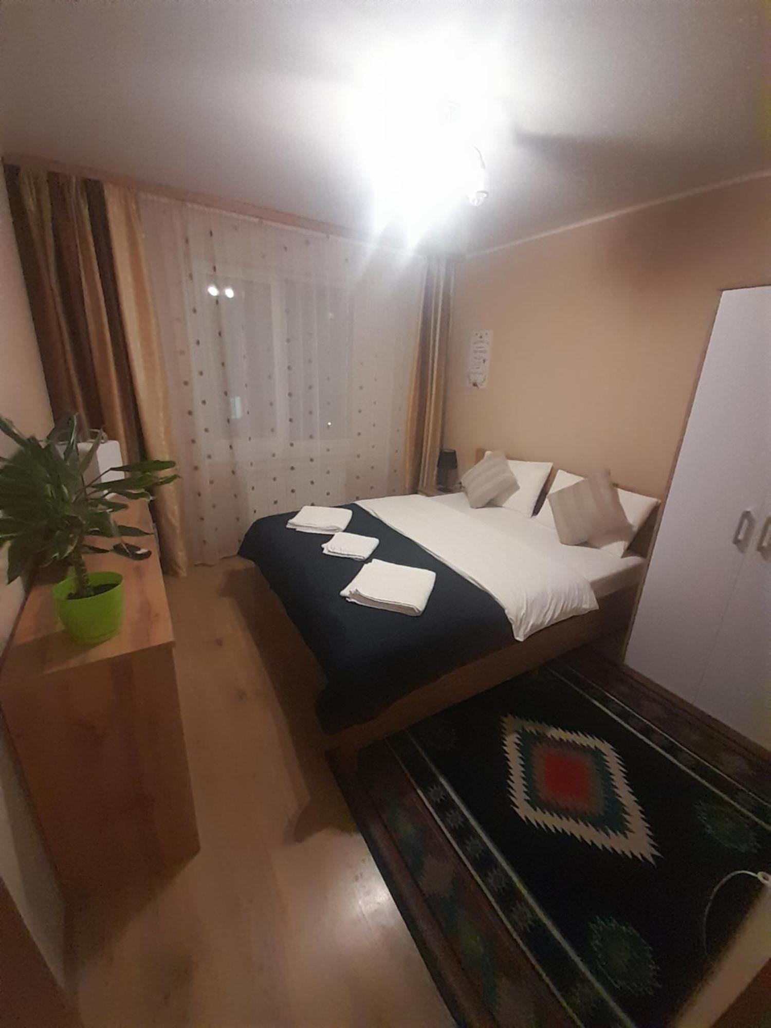 15 Minutes Apartment Bukares Bagian luar foto